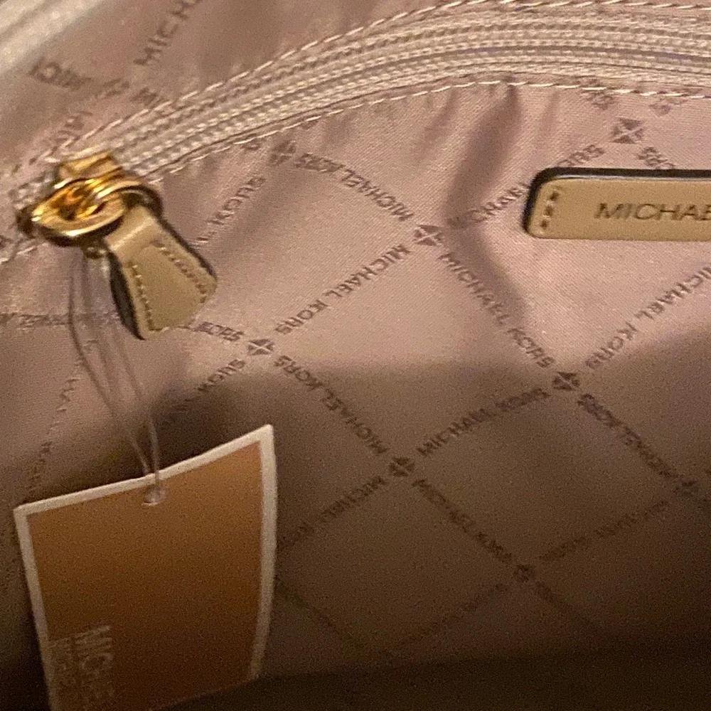 NWT MICHAEL KORS Leida Large Metallic Signature Logo Tote Bag